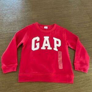 Nwt Gap sweatshirt size 5 years